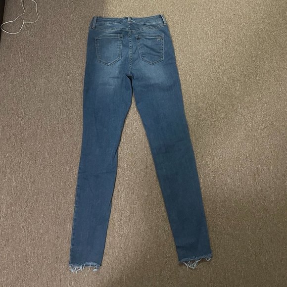 William Rast High Rise Skinny Jean Ripped Size 28 - Picture 2 of 2